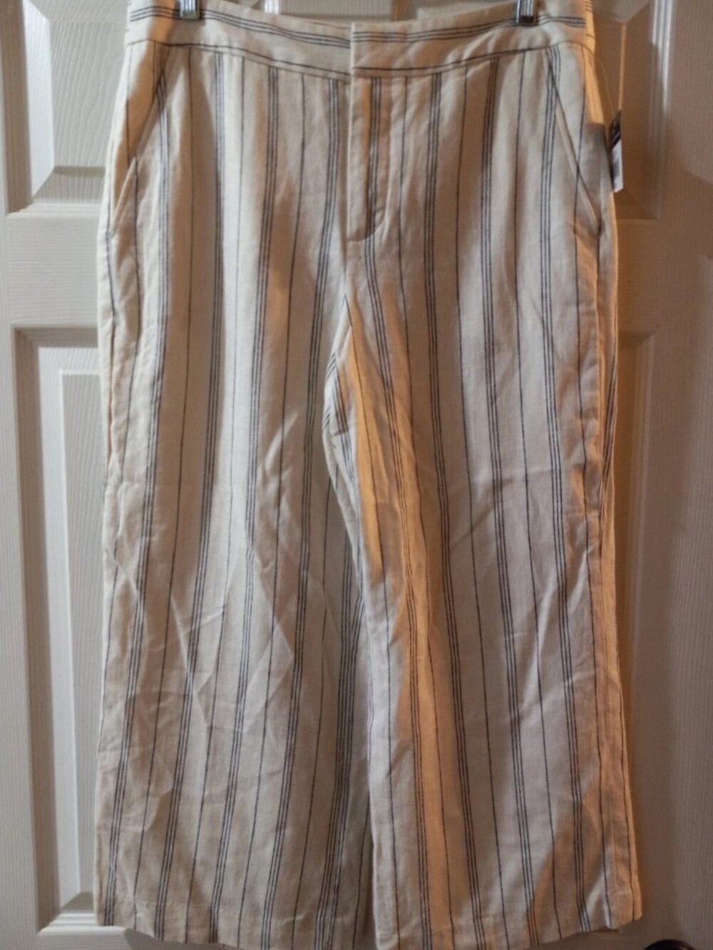 New Chaps Women Striped Capri Pants Size 10 Linen